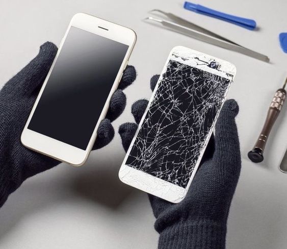 Shattered Dreams and Pixel Nightmares: The Real Talk on iPhone Screen Repair